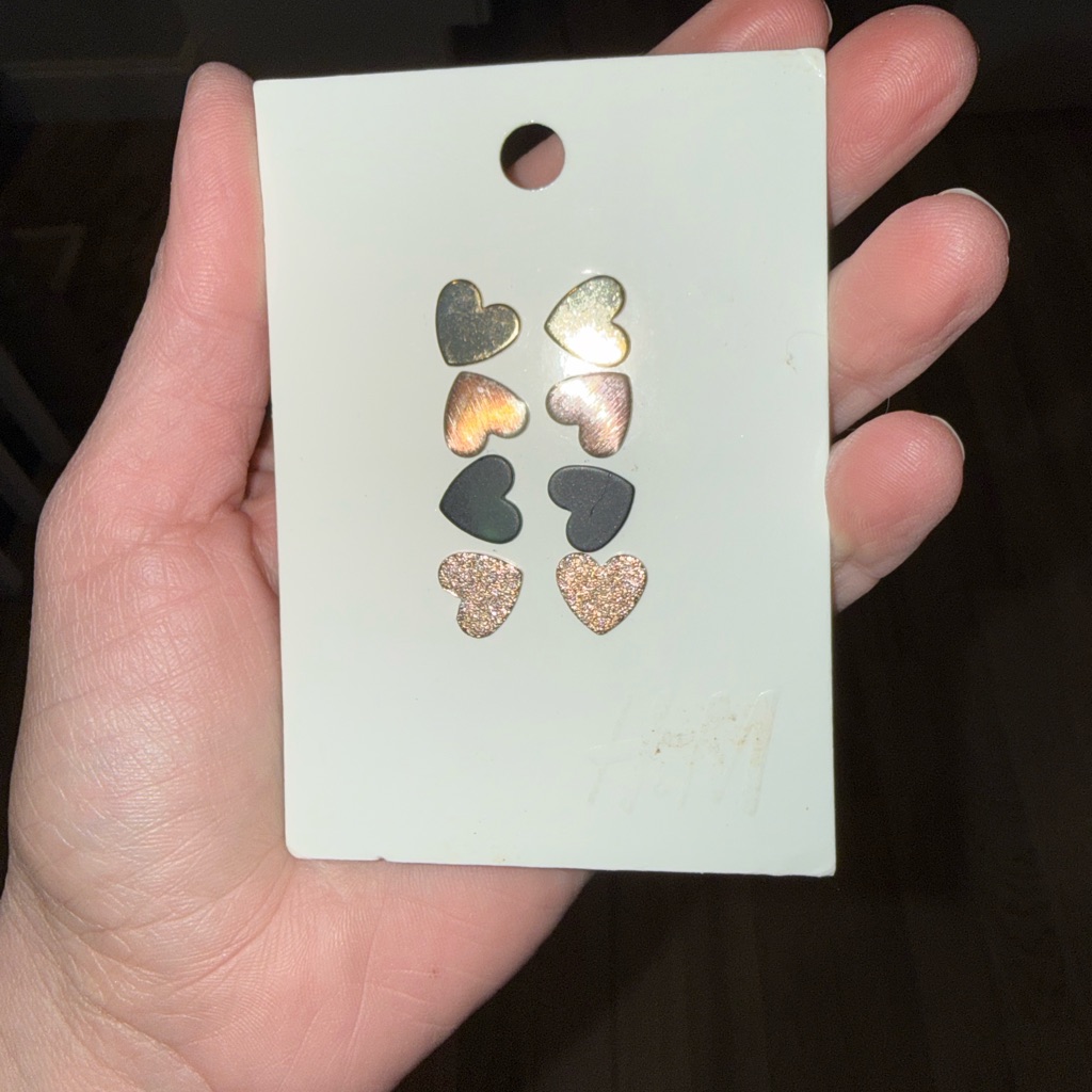 HM Heart Earrings Set - Gold Black Glitter 6$